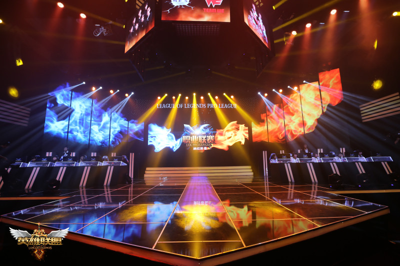 T1与GEN常规赛第三次对决：争夺联赛第二名关键战